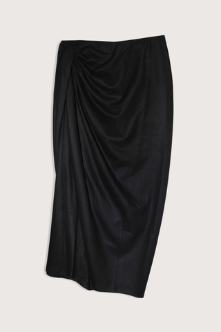 flat lay Jeldia Flannel Jersey Skirt black Pull-on style
Wrap design at front waist
Made in Portugal
66% polyester/29% polyester/29% wool/5% elastane