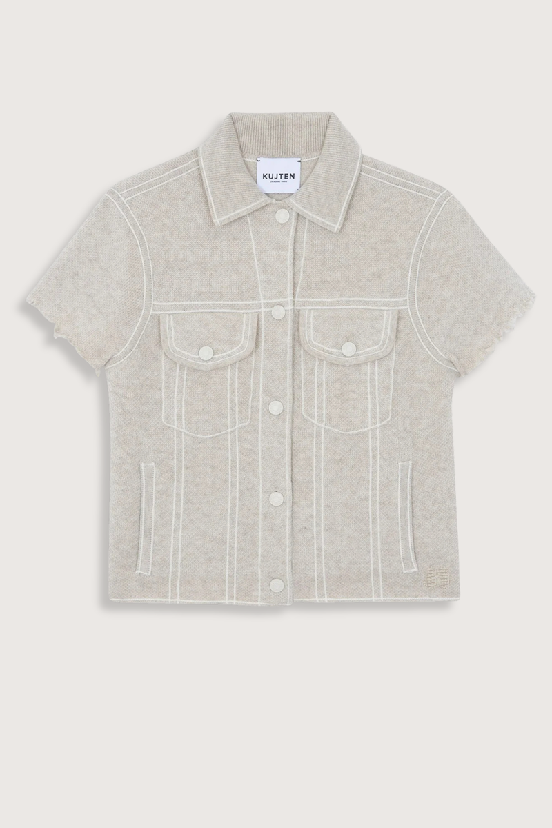 flat lay Jessinda Short Sleeve Jacket Jacket Jessinda oats white
Straight cut
Composition: 100% cashmere
4-threads