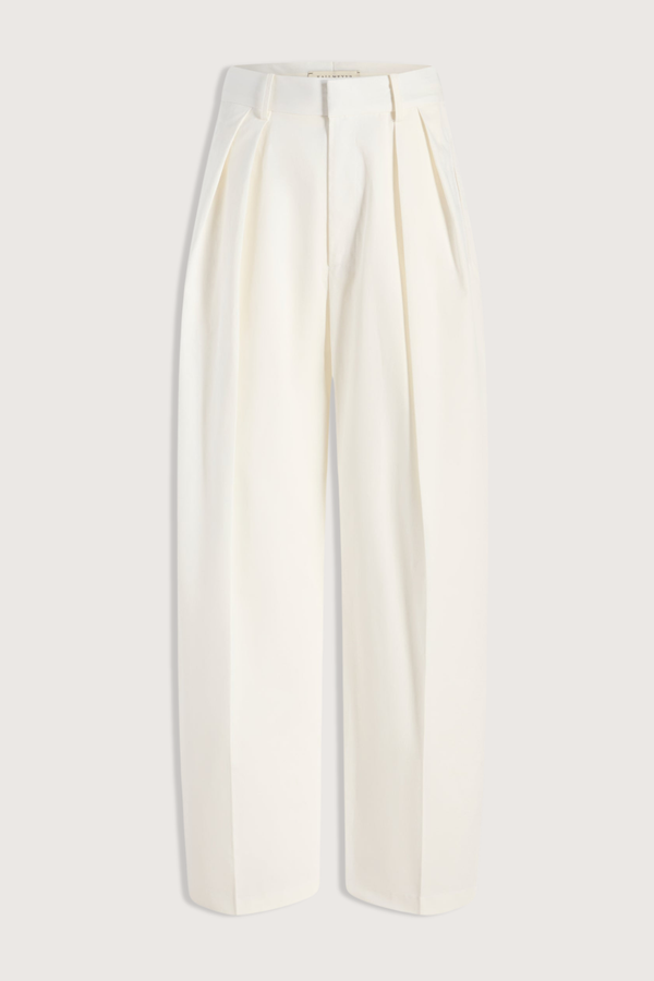 flat lay Joel Pleated Starched Poplin Trouser ivory cotton Relaxed-fit
Pleated trouser
Starched poplin
Wide leg
Impeccably tailored
Mid-high rise trouser
Elongating double pleated crease front leg
Side seam pockets
Two back welt pockets
Wide looped waistband