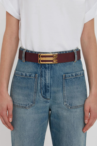 model wearing Jumbo Frame Shiny Calf Belt Burgundy thick leather Smooth Calf Leather
Luxury signature logo gold plated hardware