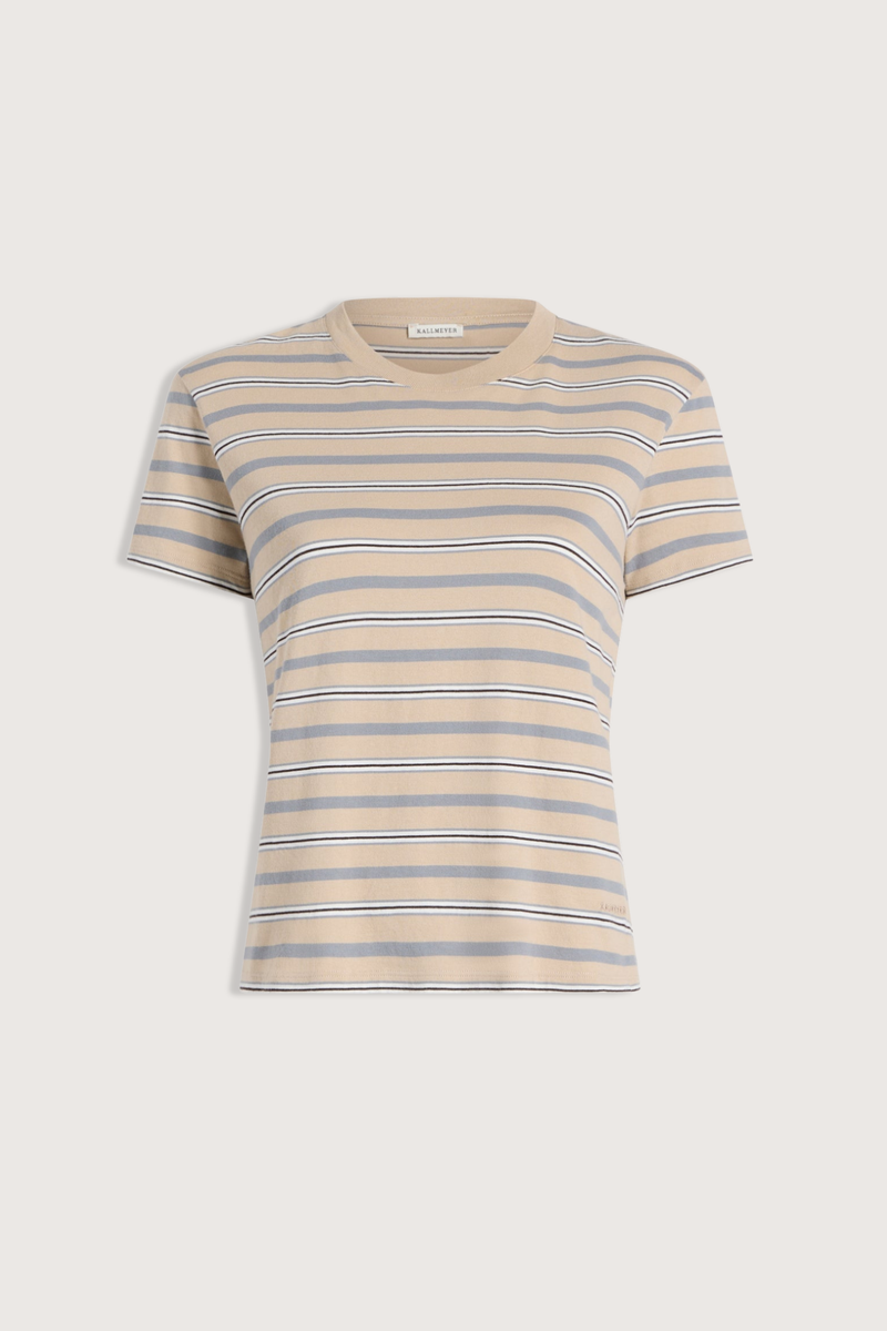 flat lay Kenzie Stripe Short Sleeve T-Shirt Almond Stripe
Handmade custom stripe
Relaxed boxy fit
Subtle cropped length
Roomy sleeves
Slight taper at waist
Shifted side seams give tailored look
Solid knit binding at neckline
Features contrast Kallmeyer embroidery at hem
100% Cotton