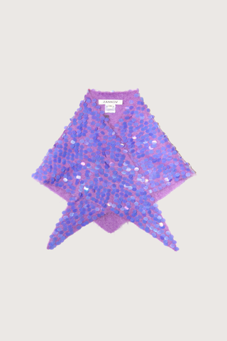flat lay Kinga Pailette Scarf Lilac Paillette sequin embellishments thoughout
Paillette sequin only on one side
Triangle scarf

Unlined
35% Mohair, 35% Superfine Alpaca, 30% Polyamide