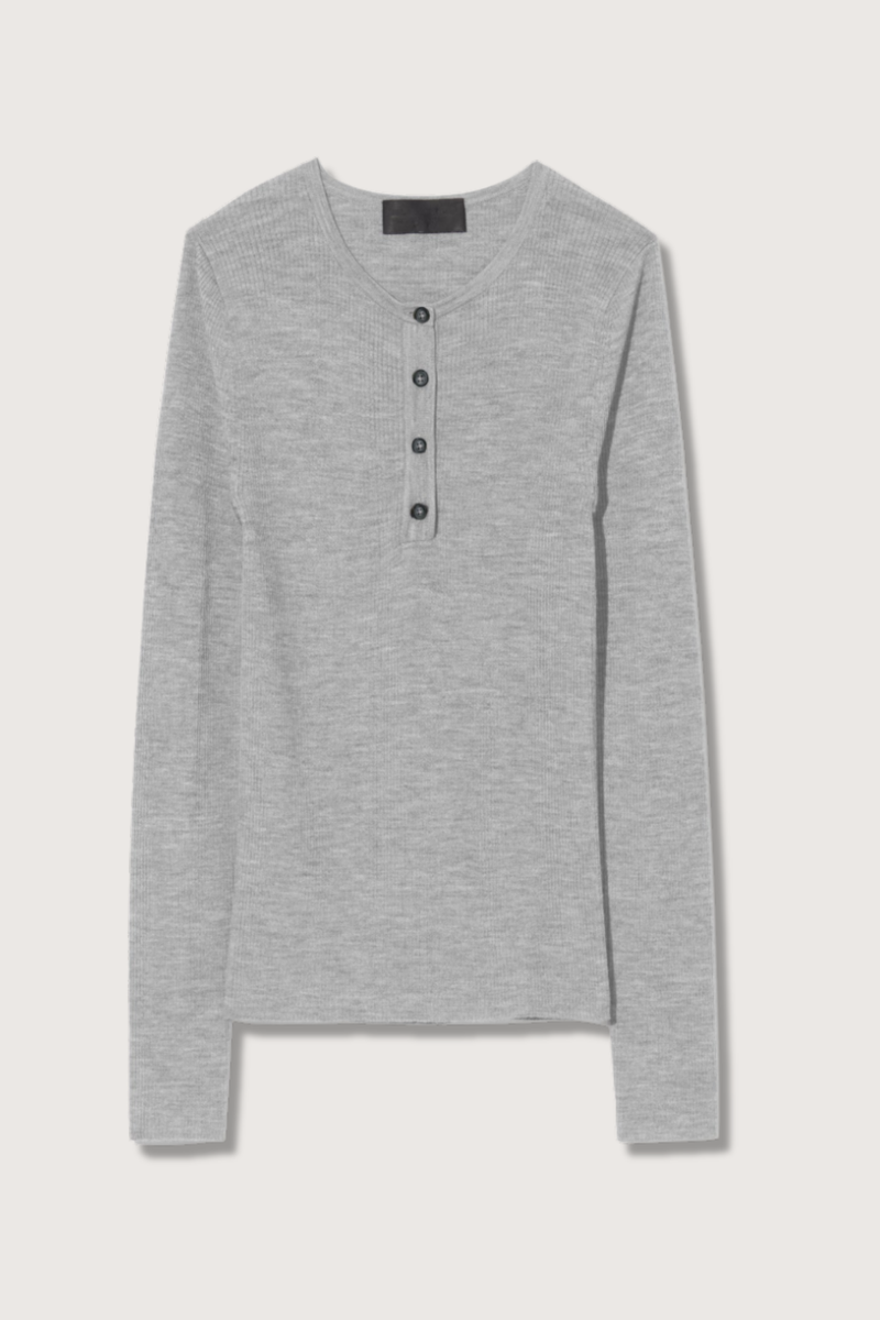 flat lay Klarise Henley Knit medium grey melange wool silk blend Slim fit fine gauge pullover
Long sleeve henley
Regular length
Faux horn button closure
Tubular neck trim