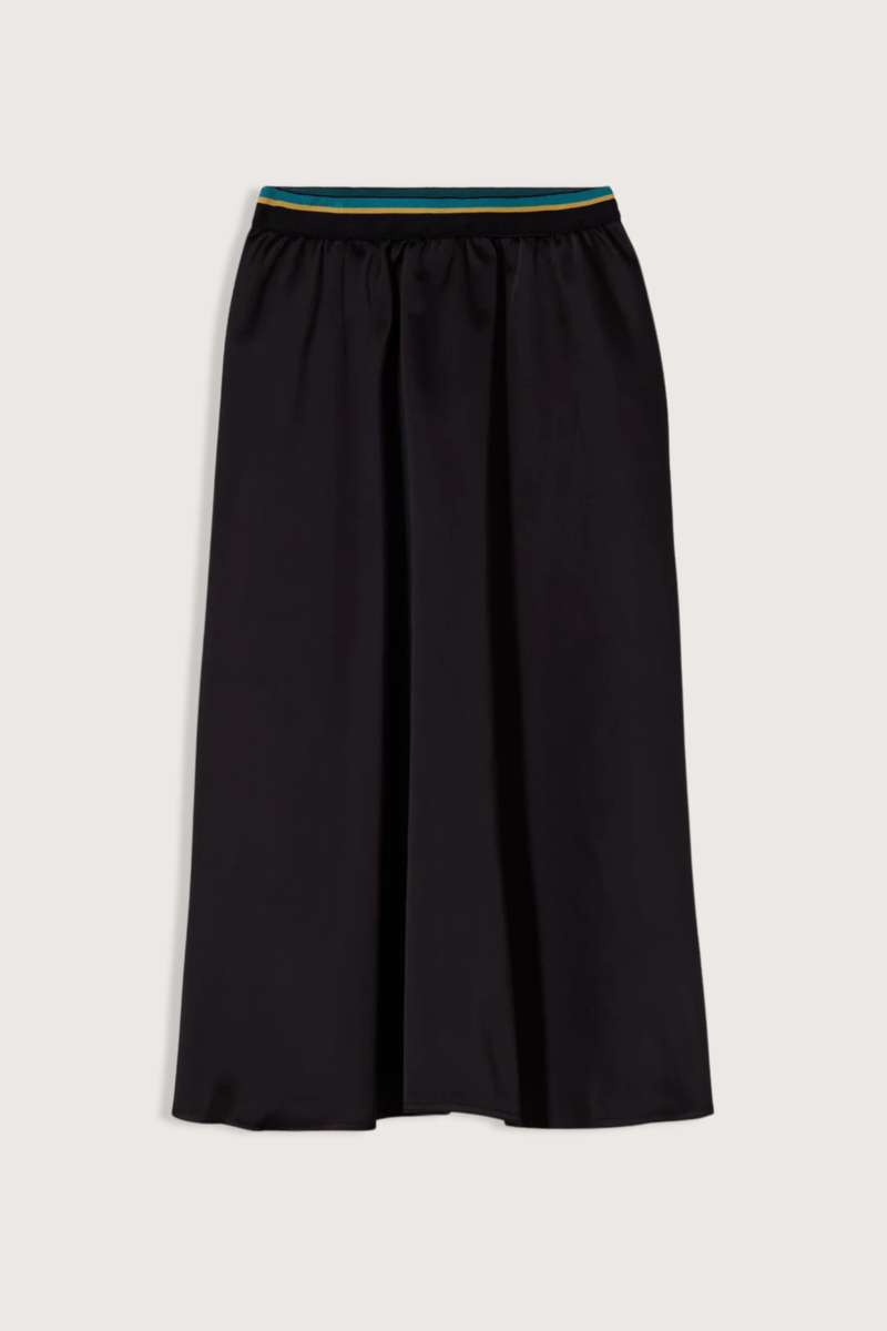 flat lay Knee Length Skirt With Elastic Waist black Midi skirt
Structured black duchesse
A-line silhouette
Striped elasticated waistband
100% Polyester |&nbsp; lining 100% cotton