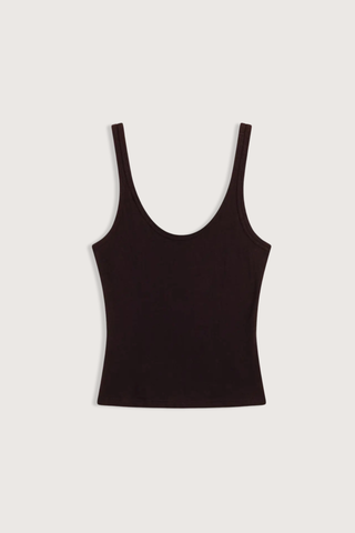 flat lay Laura Scoop Neck Tank Chocolate Scoop Neck
Classic silhouette
Lightweight
Vintage-feel
100% Cotton