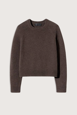 flat lay Laurel Wool/Cashmere Crewneck Sweater walnut heather Long sleeve
Medium weight
Jersey stitch
Shrunken fit
Regular length raglan sleeve
1x1 rib at hem and cuff
Neck trim in 1x1 rib
Fashioning at armhole and sleeve
Signature center back cable knit detail
50% Cashmere, 50% Virgin Wool