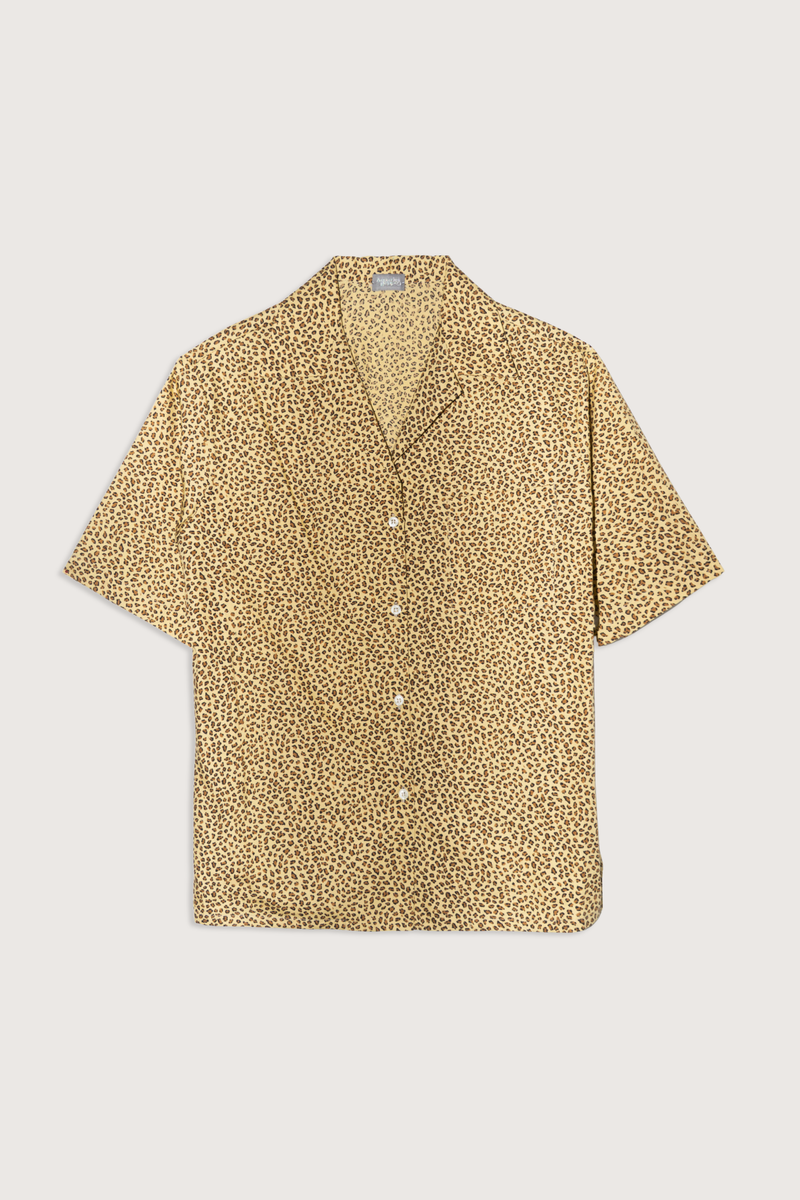 flat lay Le Camp Cheetah Shirt gold Relaxed fit
Short sleeve
Button front
Camp style shirt
Front pocket
100% Japanese Cotton