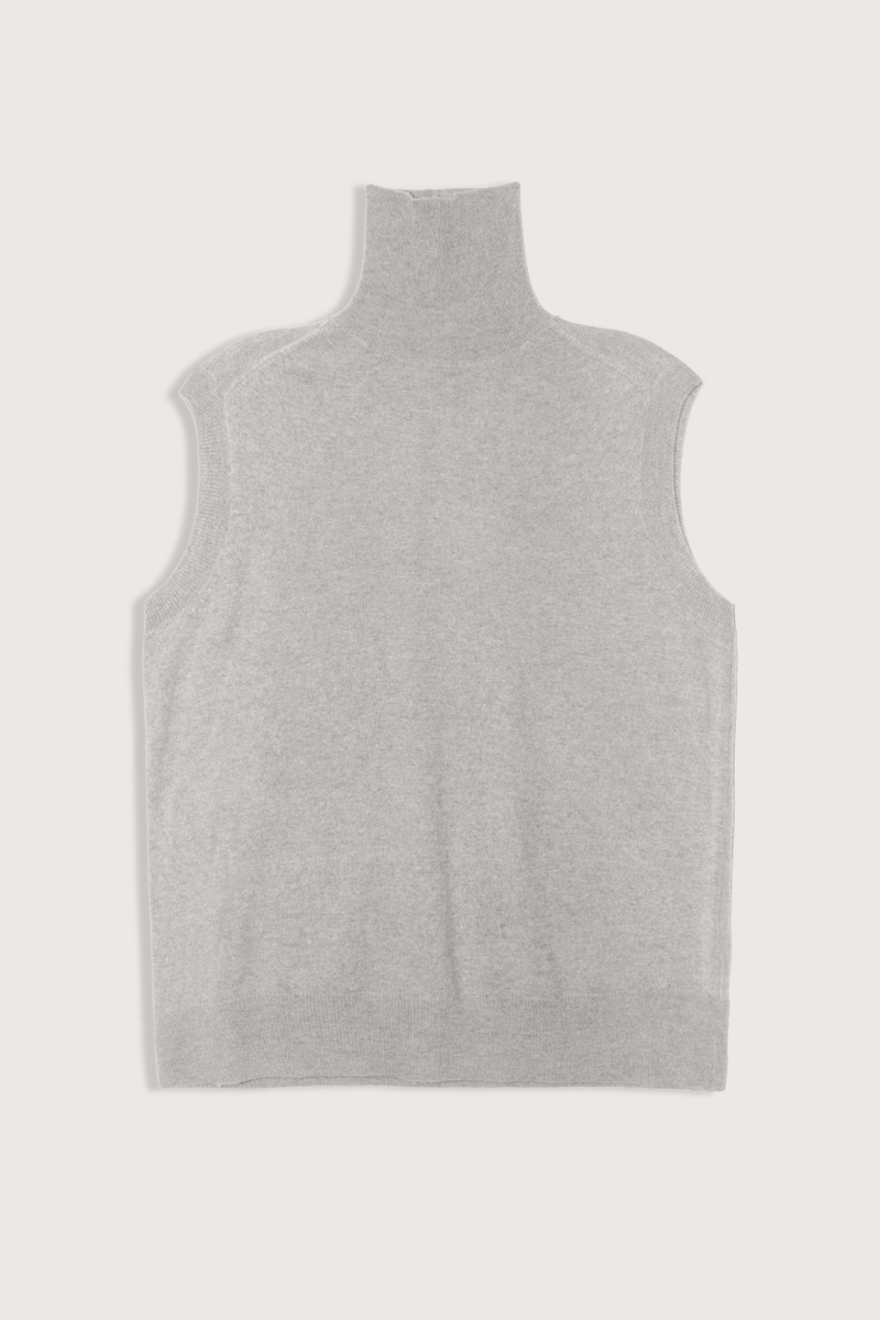 flat lay Maia Sleeveless Turtleneck Sweater Metal M Turtleneck
Sleeveless

Relaxed fit
100% Cashmere
