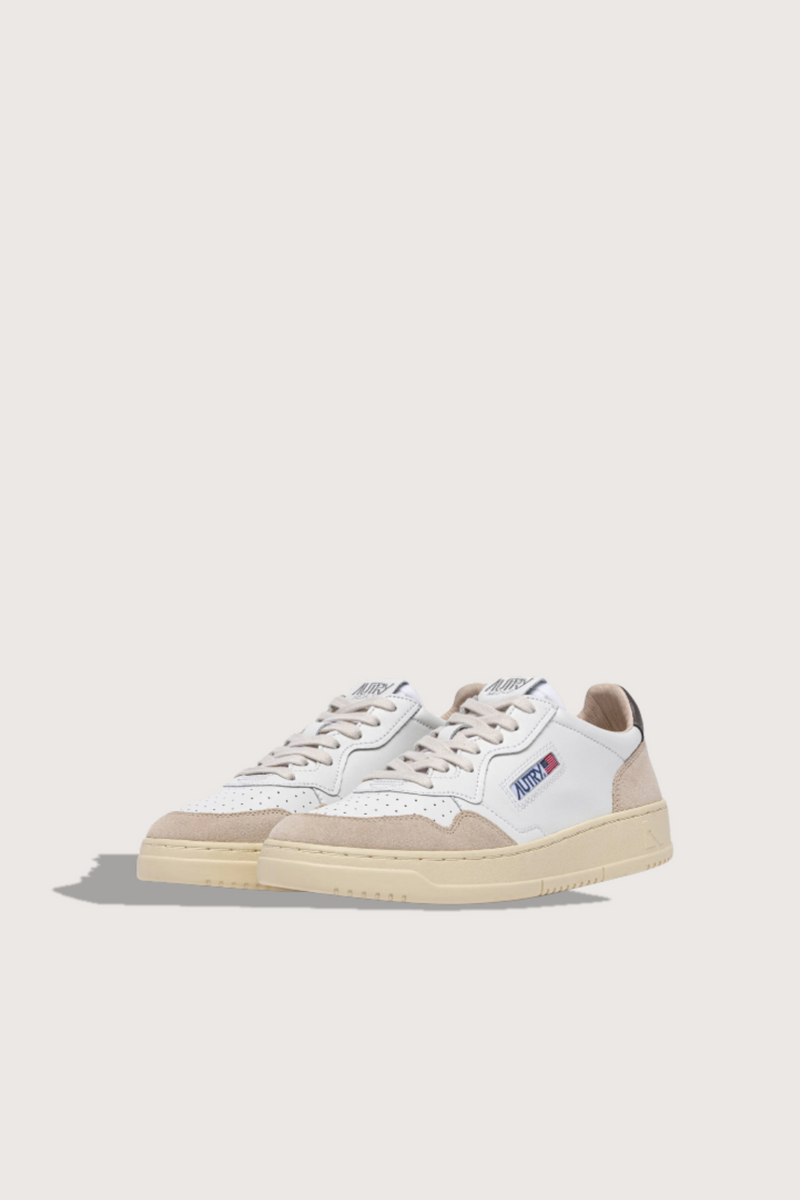 angled profile Medalist Low Sneakers retro style suede leather combo