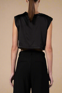 back profile model wearing Mel Crop Black muscle tee style