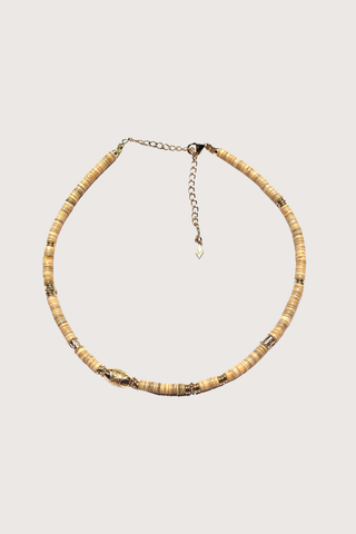 flat lay Milla Necklace ivory Natural stones necklace
18K gold plated beads
Each piece is one of a kind
Length: 15,5-16,5"
