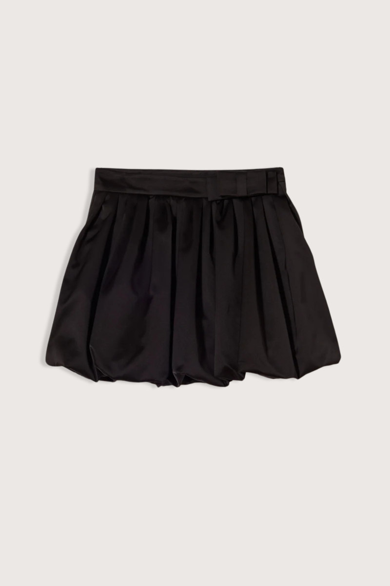 flat lay Mini Bubble Skirt W/Bow Trim Black Structured mini skirt
Architectural balloon silhouette
Inward-folded hem
Coordinated waistband with an elegant bow detail
Clean, invisible zip closure
100% Polyester | lining 100% cotton