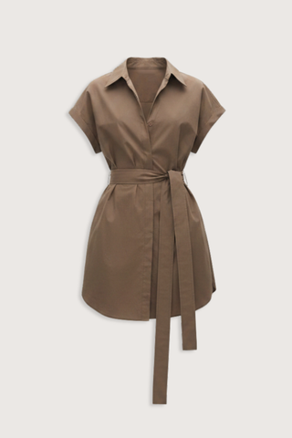 flat lay Mini Shirt Poplin Dress Birch 
Removable self belt
Loops at the side waist
Concealed button placket
Bartack detailing
Inseam pockets at the hip
100% Organic Cotton Poplin