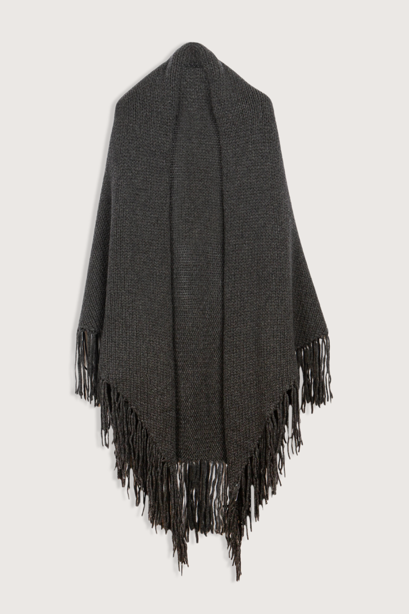 flat lay Myles Shawl With Fringe charcoal grey Hand knitted
Italian cashmere blend yarn
Oversized
Long hand knotted fringe
Designed to be wrapped
Italian Yarn