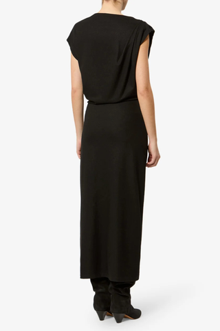 back profile model wearing Naerys Flannel Jersey Dress Black Draped design
Flannel jersey
Long, fitted silhouette
Bateau neckline
Short sleeves
Pleating at the front and one shoulder
Side slit
Polyester 66% Wool 29% Elastane 5%