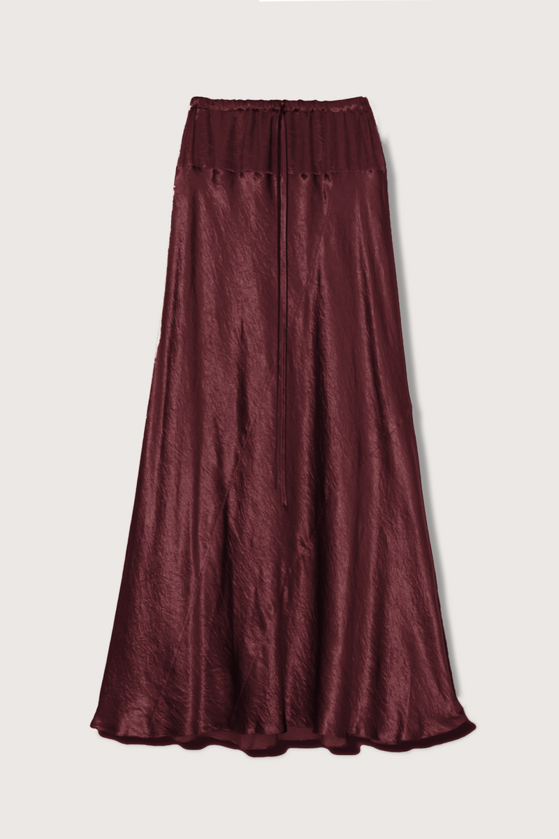 flat lay New Luster Skirt Merlot SOFT SHEEN
SUBTLE CRINKLE TEXTURE
DRAPED BIAS FIT
SEAMLESS NECKLINE