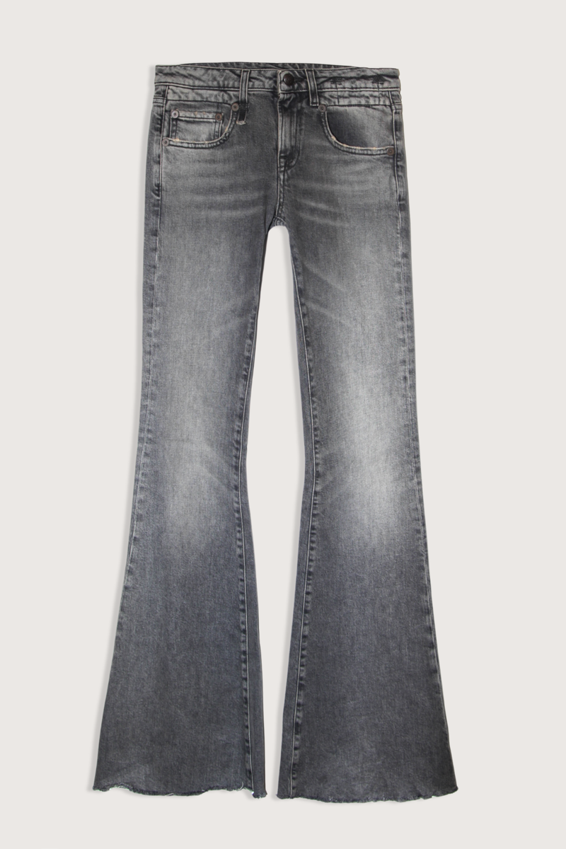 flat lay Overflow Boy Flare leyton black Flared stretch denim jeans
Fading, whiskering
Subtle distressing throughout
Belt loops
Five-pocket styling
Zip fly
Logo patch at back waistband