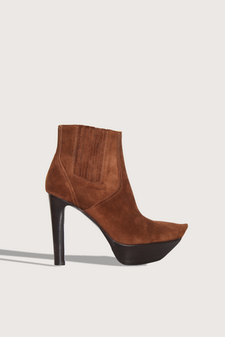 side profile Pointy Toe Platform Heel brown suede upper pull on style
