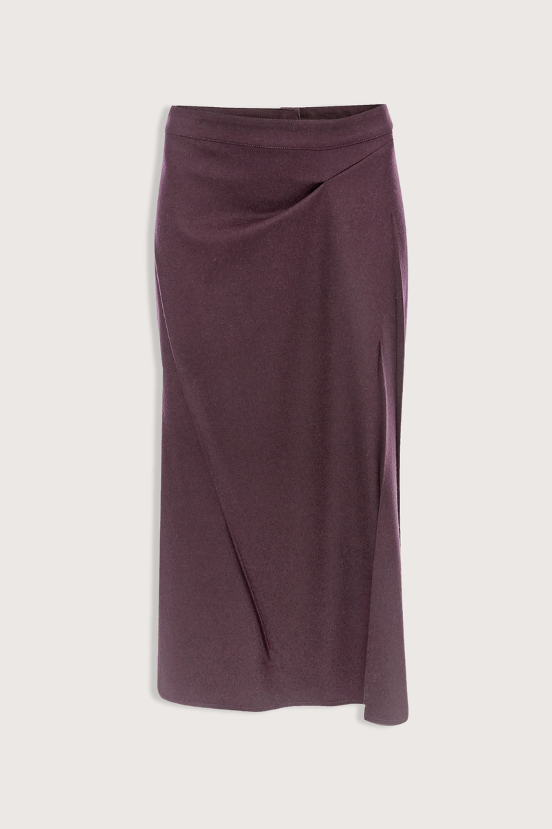 flat lay Pressed Tailored Flannel Skirt Acai (Merlot) Pressed Tailored Skirt
Compact flannel
Fabric is pressed for a sharp, structured finish
Fit & flare shape
Mid rise and midi length
Exposed seam detailing
100% Virgin Wool