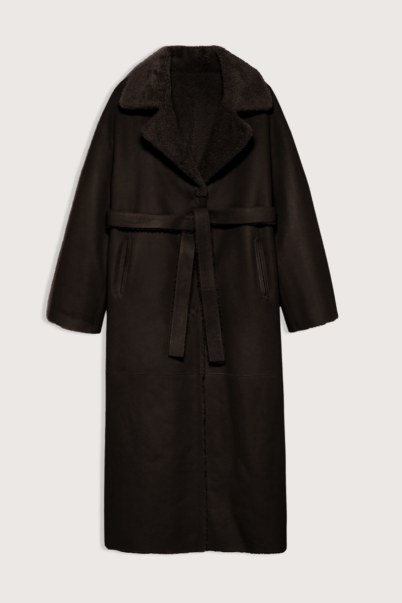flat lay Rein Nappa Reversible Shearling Self-tie waist belt
Wide lapel collar
Longline silhouette