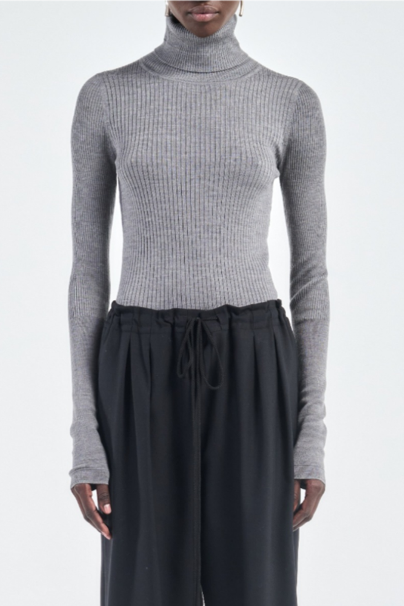 front profile model wearing Ribbed Turtleneck Heather Grey long sleeve slim fit merino wool