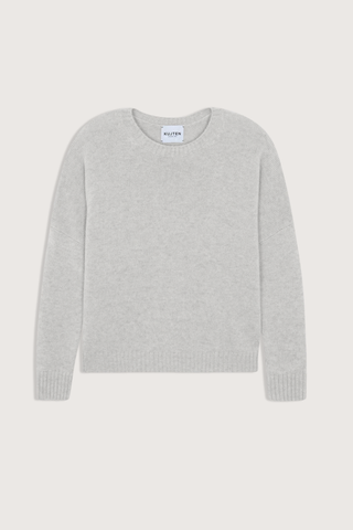 flat lay Romelie Sweater Bouleau Round neck sweater
Sweater Romelie burgundy
Oversized cut
100% cashmere
6-threads jersey knitting
Color: Bouleau (Cloud)