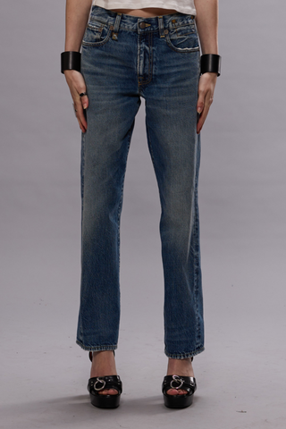 front profile model wearing Romeo Jean Hutton Blue wash slim boyfriend fit