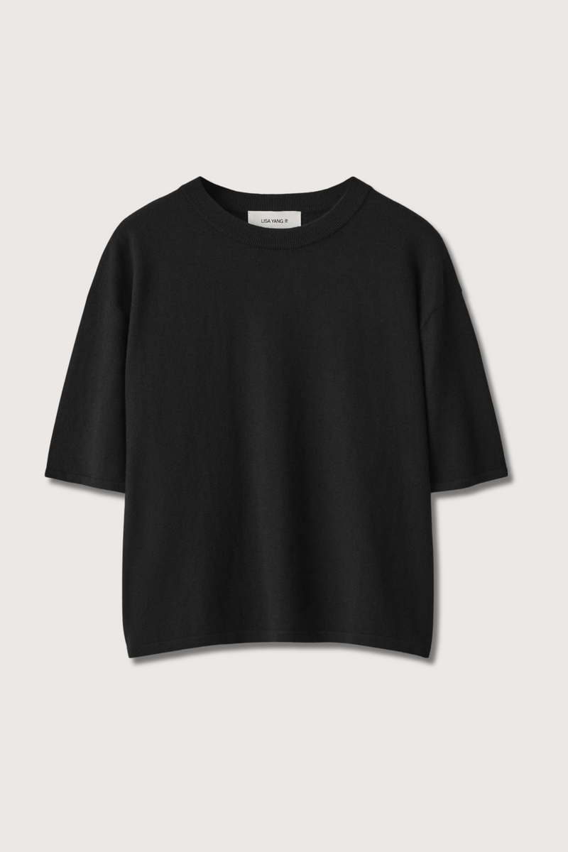 flat lay Rubie Cotton Cashmere T-Shirt Noir Round Neck
Short Sleeves
Relaxed Fit
Short Length