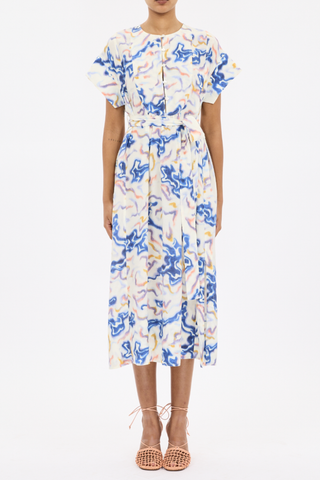 front profile model wearing Sabi Printed Belted Dress prism blue pink yellow print Short sleeve
Midi length
100% Silk
Button closure top
Waist belt included