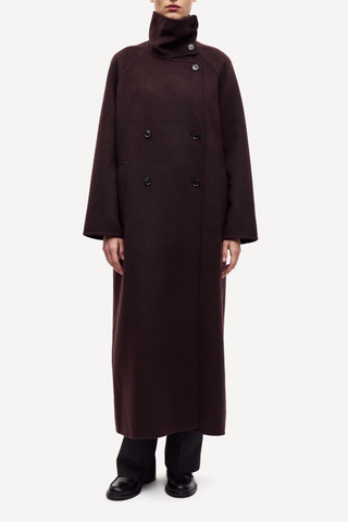 front profile model wearing Sahanne Wool Blend Coat black coffee brown oversized fit double breasted detachable waist tie