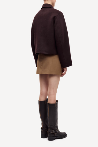 back profile model wearing Saholly Short Wool Blend Jacket black coffee brown Felted collared side slit pocket button closure