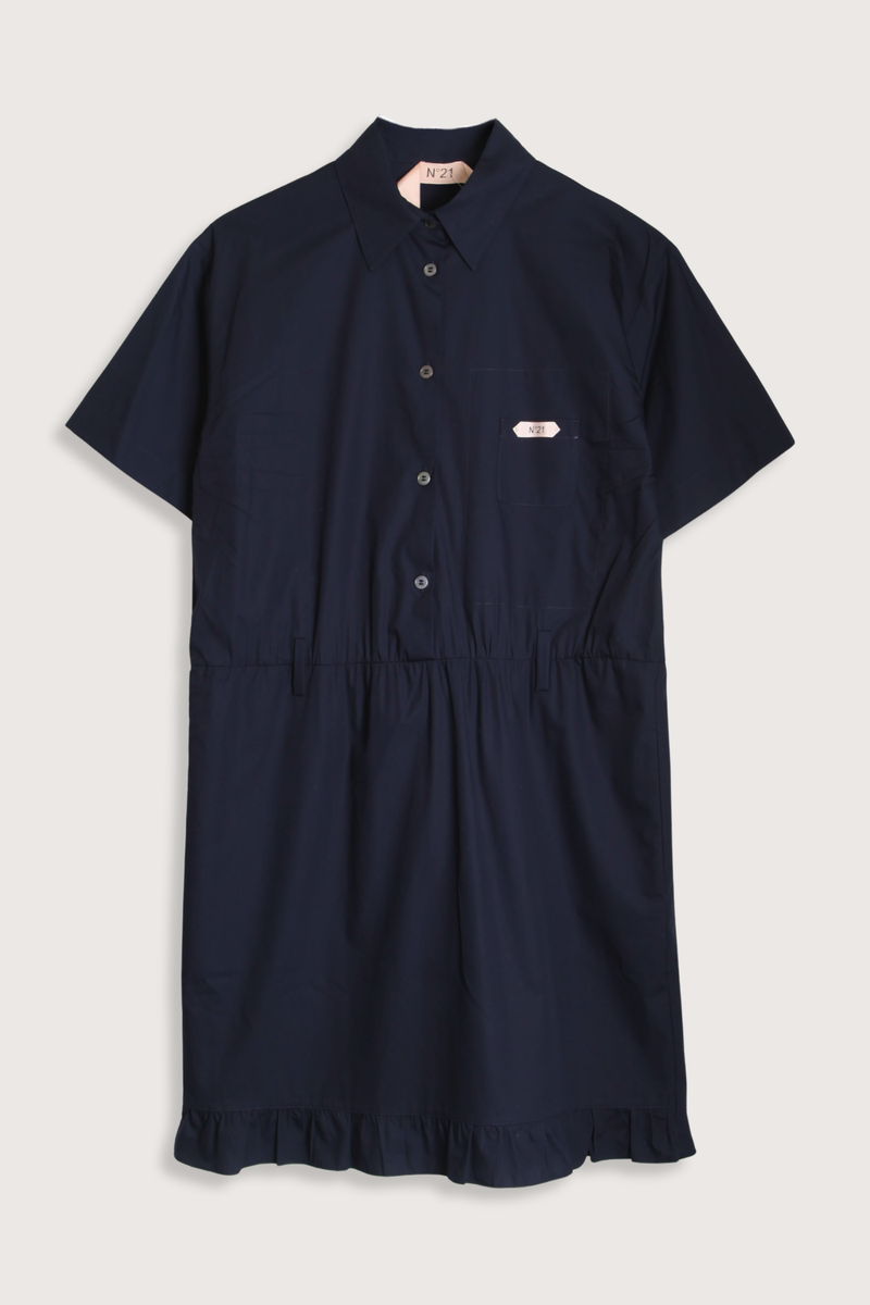 flat lay Short Sleeve Poplin Dress Blue navy cotton Navy blue shirt dress
Classic collar
Short sleeves
Button-up front
Shirtdress style
Elastic waistband
Hem is finished with a ruffle
Above-the-knee length