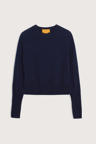 flat lay Shrunken Crew Sweater Midnight Shrunken style
Slim fit
High ribbed trims
Lightweight cashmere knit
Crew neck sweater
100% Cashmere