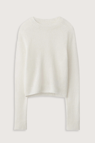 flat lay Solene  Cashmere/Silk Sweater Cream Textured silk cashmere
Regular fit
Cropped silhouette
Round neck
Raglan shoulder
Full-length sleeves
Ribbed hem.