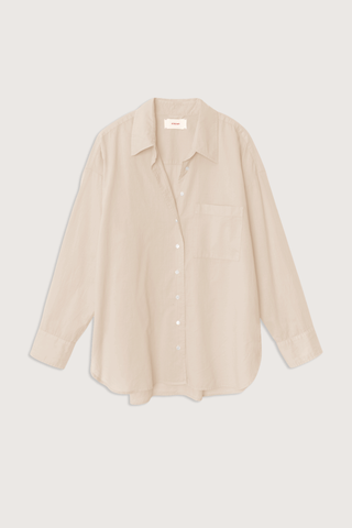 flat lay Sydney Boxy Cotton Shirt Parchment Lightweight woven cotton poplin

Oversized button-down shirt

Left chest patch pocket

Cotton Poplin | 100% Cotton