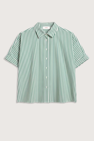 flat lay Teddy Short Sleeve Top green white stripe Crisp multicolor stripe cotton
Cropped button-front
Boxy fit
Rolled sleeves
Back yoke
100% Cotton