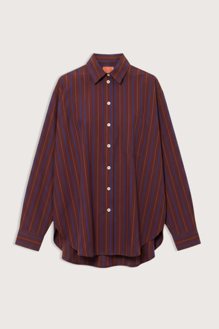flat lay The Essential Striped Shirt Oxblood Relaxed fit
Beautiful drape
Perfectly placed button at the chest
Button just under the collar
Small button perfectly placed on the cuff placket
93% Cotton 7% Silk