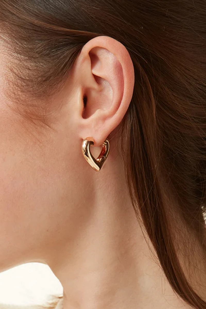 model wearing The Heart Chubbies