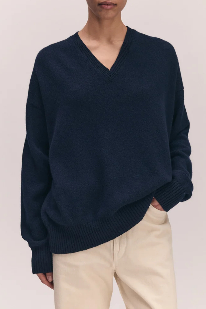 front profile model wearing The Innes Slouch V-Neck Sweater navy Classic V-neck
Softest, geelong lambswool
Gently slouchy, long sleeve
