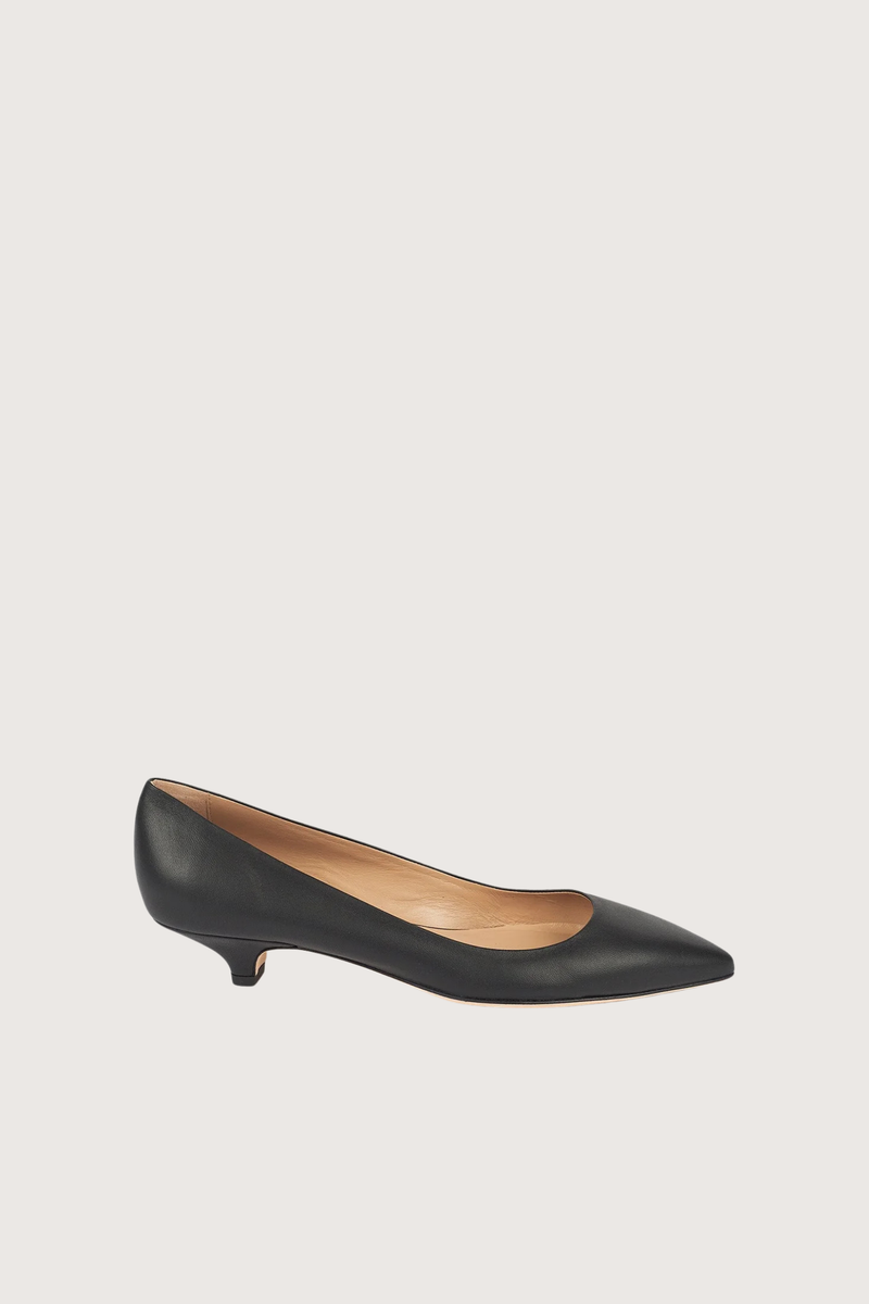 side profile The Kitty Point Heel  Black Kitten heel
Pointed toe
Leather sole
Anti slip rubber injection