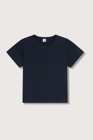 flat lay The Margo Tee Midnight blue cotton relax classic fit