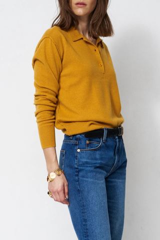 side profile model wearing The Polo Amber Rib knit collar
Skinny polo placket
12 gg 100% royal cashmere
regular fit
