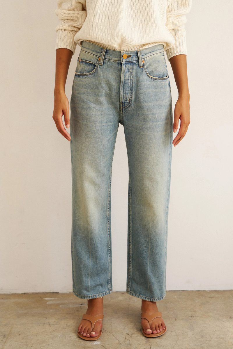 model wearing The San Diego Sandal Camel Soft leather
, Opanka construction
Custom thin rubber sole
Italian lambskin leather
Thong strap style