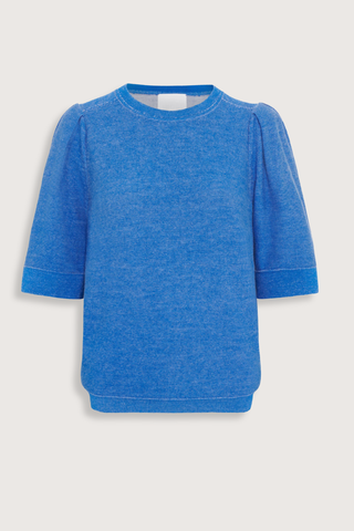 flat lay Tournesol Pleated Elbow Top royal blue Pleated knit top
"Denim" effect
Round neckline
Straight cut
Wide sleeves enhanced by small pleats