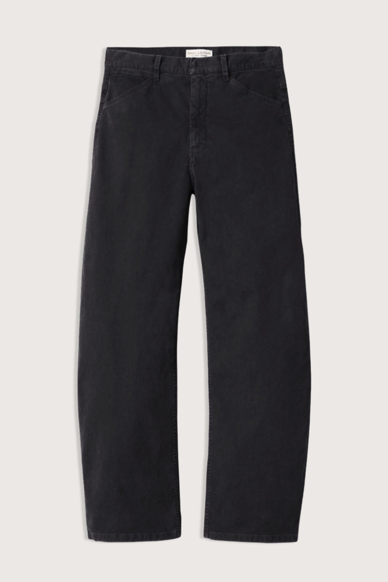 flat lay Tribeca Brushed Cotton carbon Mid-rise
Relaxed barrel leg
Italian brushed stretch twill cotton
Garment-dyed
Slant pockets
Back patch pockets
Coin pocket
Hidden hook-and-bar closure
Zip fly
Belt loops
98% Cotton, 2% Elastane