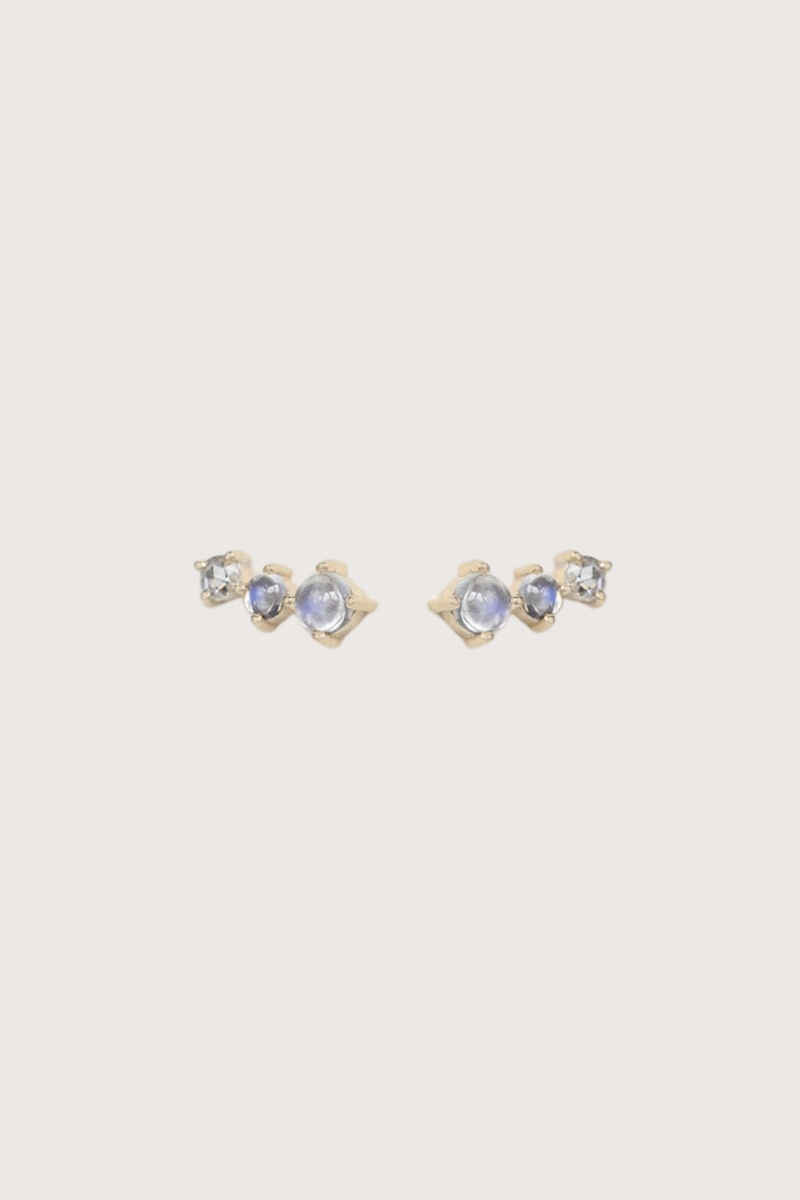 flat lay Two Moonstones and Rose Cut Diamond Earring 14k light yellow gold earrings
Two moonstones
One rose cut diamond
The stones come in a gradient of light iridescent tones