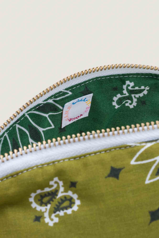 close up inside logo Vanity Small / embroidered Clover Bronze / Vert cotton bandana with zipper