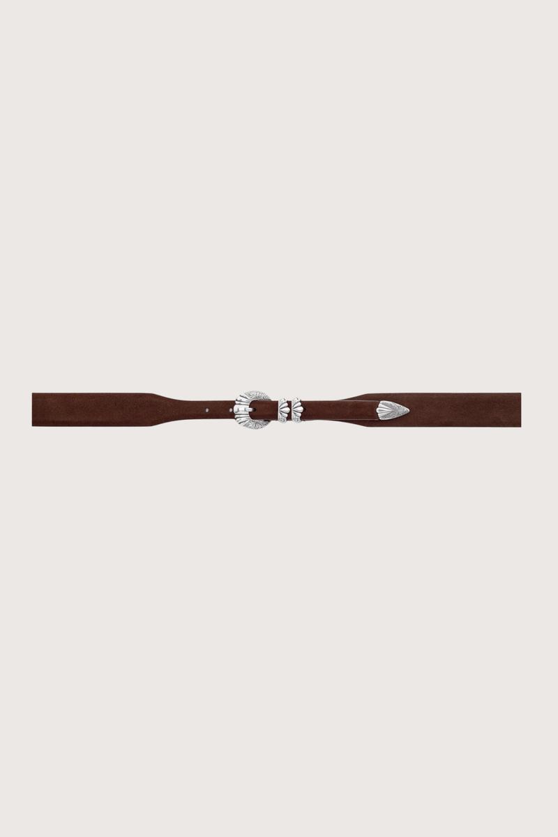 flat lay Versailles Brown Suede Belt Hand-worked tapered silhouette, gradually shifting from 3.6 cm to 2 cm
4-piece “Versailles” buckle in an antique silver finish
100% suede
Solid brass hardware
Buckle: 2 cm
Height: 3.6 cm to 2 cm