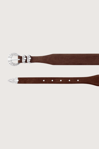 flat lay Versailles Brown Suede Belt Hand-worked tapered silhouette, gradually shifting from 3.6 cm to 2 cm
4-piece “Versailles” buckle in an antique silver finish
100% suede
Solid brass hardware
Buckle: 2 cm
Height: 3.6 cm to 2 cm