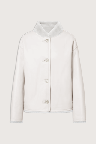 flat lay Veste Reversible Shearing Jacket cream Soft shearling
Reversible
Supple leather side
Band collar
Long sleeves
Side slit pockets
Button-front closure
Lamb shearling